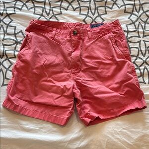 Vineyard Vines Men’s 7 inch Preppy Casual Beach Vacation Light Red Island Shorts